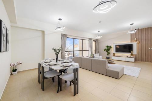 Rimal 5 JBR - 3 Bedroom with Maid's Room Apartment - Allsopp & Allsopp - image 13