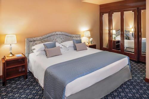 Starhotels Du Parc - image 20