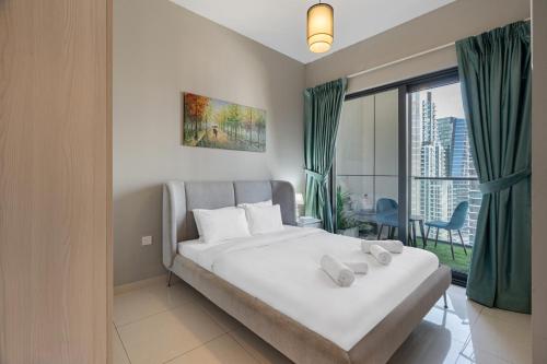 Allsopp & Allsopp - 1-Bedroom Apartment in Zada Tower Business Bay - image 2