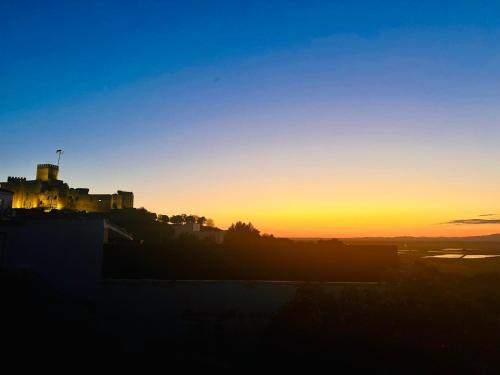 Tuvākā izklaides vieta, Apartamento La Hera in Belvis De Monroy