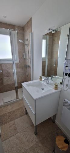 Foto - Cit'Hôtel Le Quai 9