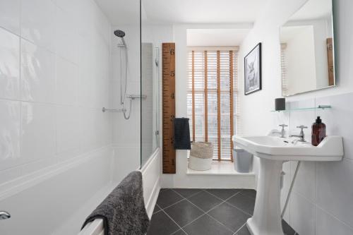 Historic 1BR Home in Culross Near Filming Sites in Culross