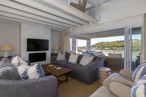 . Kleinemonde Island Escape