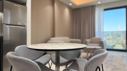 Cloud Tower 1br With Parking Pool Gym & Sports Facilities - image 12