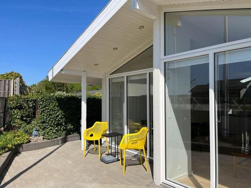 Buitenkant, Newly Renovated Summer House 40 M From The Water in Haderslev