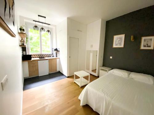 Beautiful studio near Saint Maur metro station