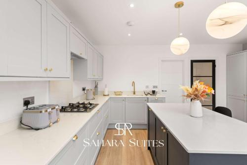 Stylish 3-Bedroom Home in Maidenhead - Sleeps 5 - Parking in Maidenhead