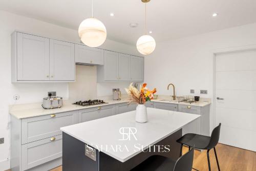 Stylish 3-Bedroom Home in Maidenhead - Sleeps 5 - Parking in Maidenhead