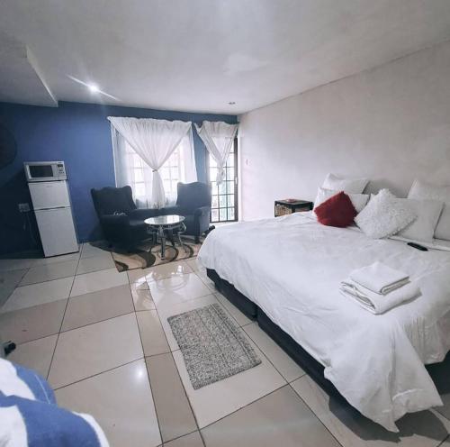 Aquamarine Guesthouse in Mabopane