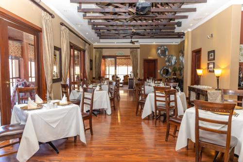 Restaurant, Premier Hotel Anta Boga in Bloemfontein