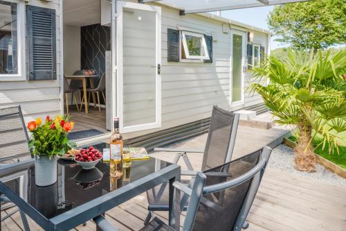 TIBU - Mobilheim 6, Campingplatz Katharinenhof in Burg auf Fehmarn