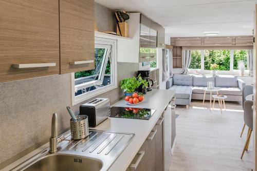 TIBU - Mobilheim 6, Campingplatz Katharinenhof in Burg auf Fehmarn