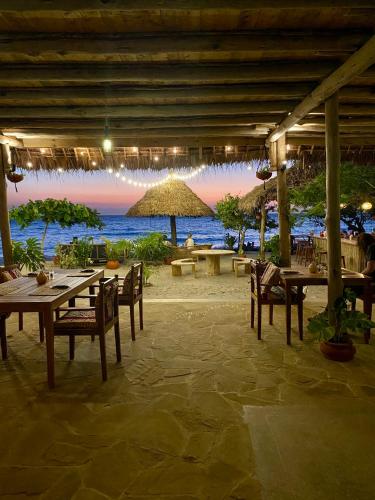 Afro Divers Lodge in Wete
