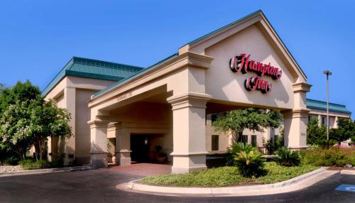 . Hampton Inn on the Lake