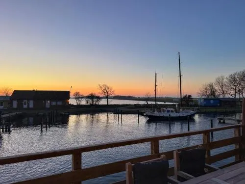 Piratenschatz - Design-Wohnung mit privaten Spa, Kamin, Meerblick & Gym in Fehmarn, Deutschland