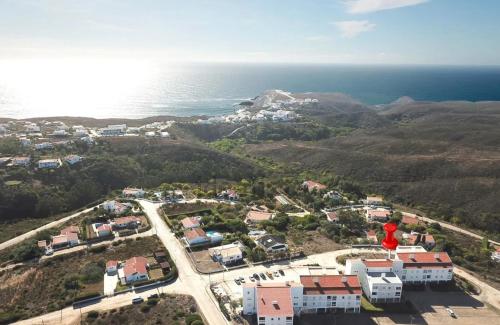 Ocaso - Oceanview Sunsets over Arrifana in Picao