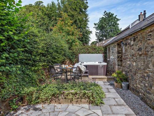 Iekārtas, 2 Bed in Callington oc-tyler in Linkinhorne