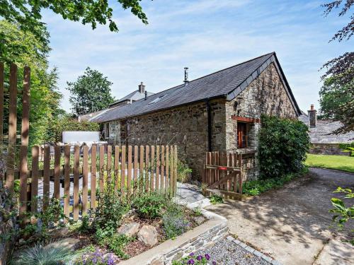 Iekārtas, 2 Bed in Callington oc-tyler in Linkinhorne