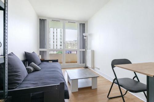 parveke/terassi, Le Petit Auber & son balcon, à 2 pas de Paris (Le Petit Auber & son balcon, a 2 pas de Paris) in Aubervilliers