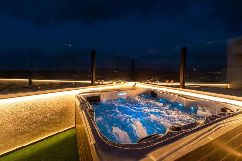 COTILLO 15A - Sea Views, Jacuzzi & BBQ