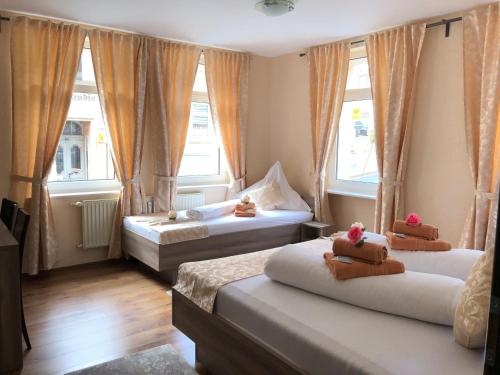 Hotel Goldenesvogtland in 阿多夫/沃格托