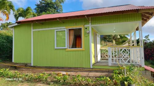 Diamond View Cottages, Roseau