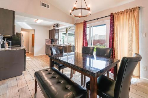 Facilities, Beautiful home with backyard in Flower Mound