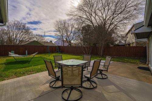 Facilities, Beautiful home with backyard in Flower Mound