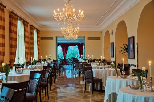 مطعم, Grand Hotel Due Golfi in ماسا لوبرينس