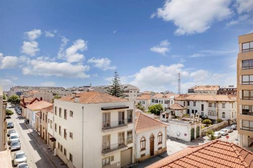 Top Floor Retreat in Espinho in เอสปินโฮ