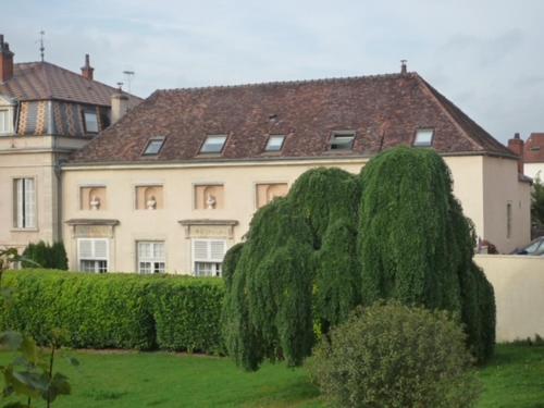 Chateau de Plombières Maison Gauthier Dijon chambre d'hôte Bois de Champ Larran