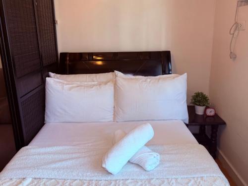 Cozy Condo in Ermita Manila near St Lukes Medical Center and US Embassy, Манила