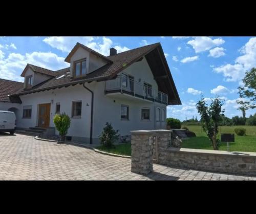 A szálláshely kívülről, Vibe Room Naturnah 2 bis 10 Gäste bis zu 140 qm (Vibe Room Naturnah 2 bis 10 Gaste bis zu 140 qm) in Postbauer-Heng