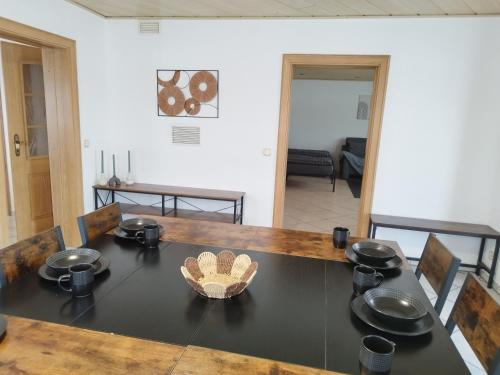 Létesítmények, Vibe Room Naturnah 2 bis 10 Gäste bis zu 140 qm (Vibe Room Naturnah 2 bis 10 Gaste bis zu 140 qm) in Postbauer-Heng