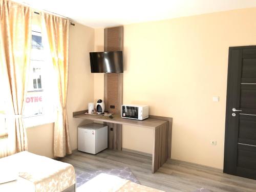 2 twin beds