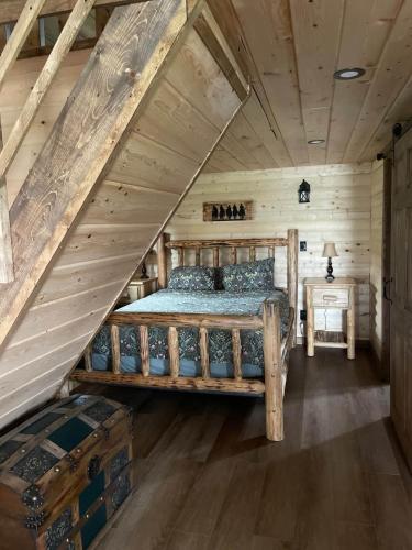 The Cowboy cabin - Bear Creek Cabins in Poplar Bay (AB)