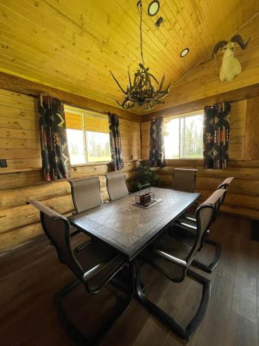 The Ram cabin - Bear Creek cabins in Poplar Bay (AB)