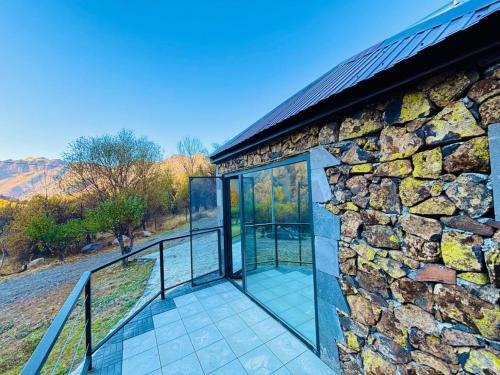 Montis Resort in Hermon