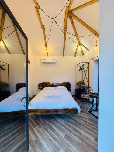 Montis Resort in Hermon