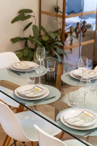 Elegant Family Home with Garden Oasis - image 11