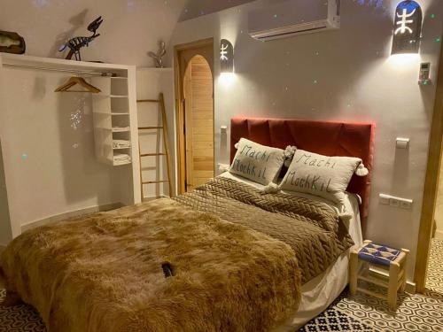 1 queen bed