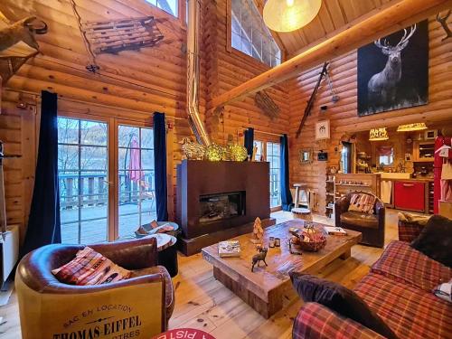 Chalet luxueux SAUNA WIFI in Roubion