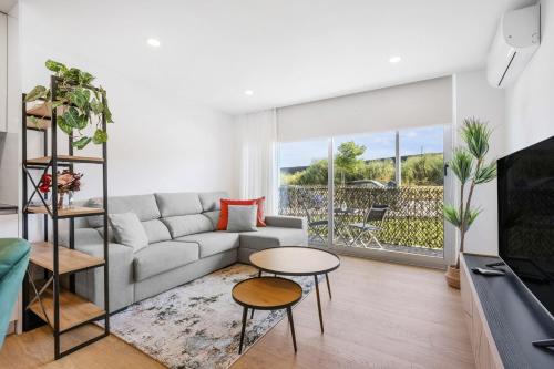 Sunny Stays Espinho | Balcony & Pool in Espinho