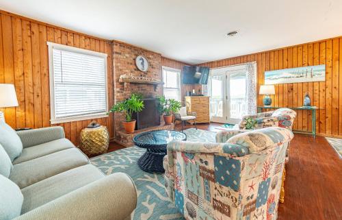 Serendipity - KDH MP 6.5 Oceanfront Amazing Ocean View Hot Tub Pets OK YR Flex Stays - image 2