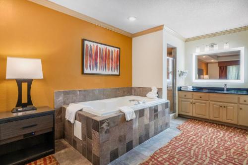 Best Western Aspen Hotel - image 23