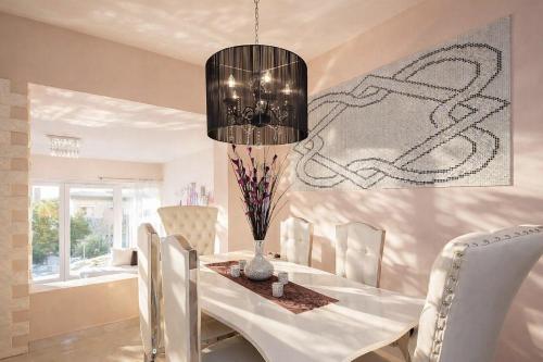 VILLA de LUXE - image 4