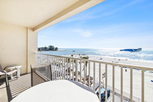 409 Beach Place Condos in St Pete Beach, USA