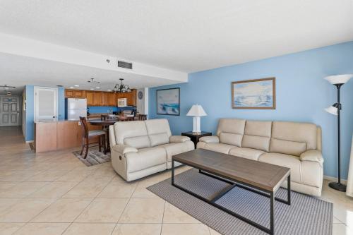 409 Beach Place Condos - image 2