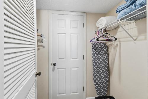 409 Beach Place Condos - image 12
