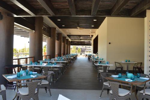 Royalton Riviera Cancun, An Autograph Collection All-Inclusive Resort & Casino, Cancún (photo 8)